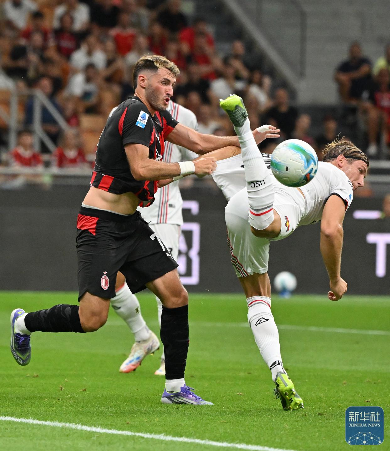 包含刚刚！国际米兰官宣签约葡萄牙体育队长鼓劲备战德甲，罗马伤情更新备战足总杯的词条